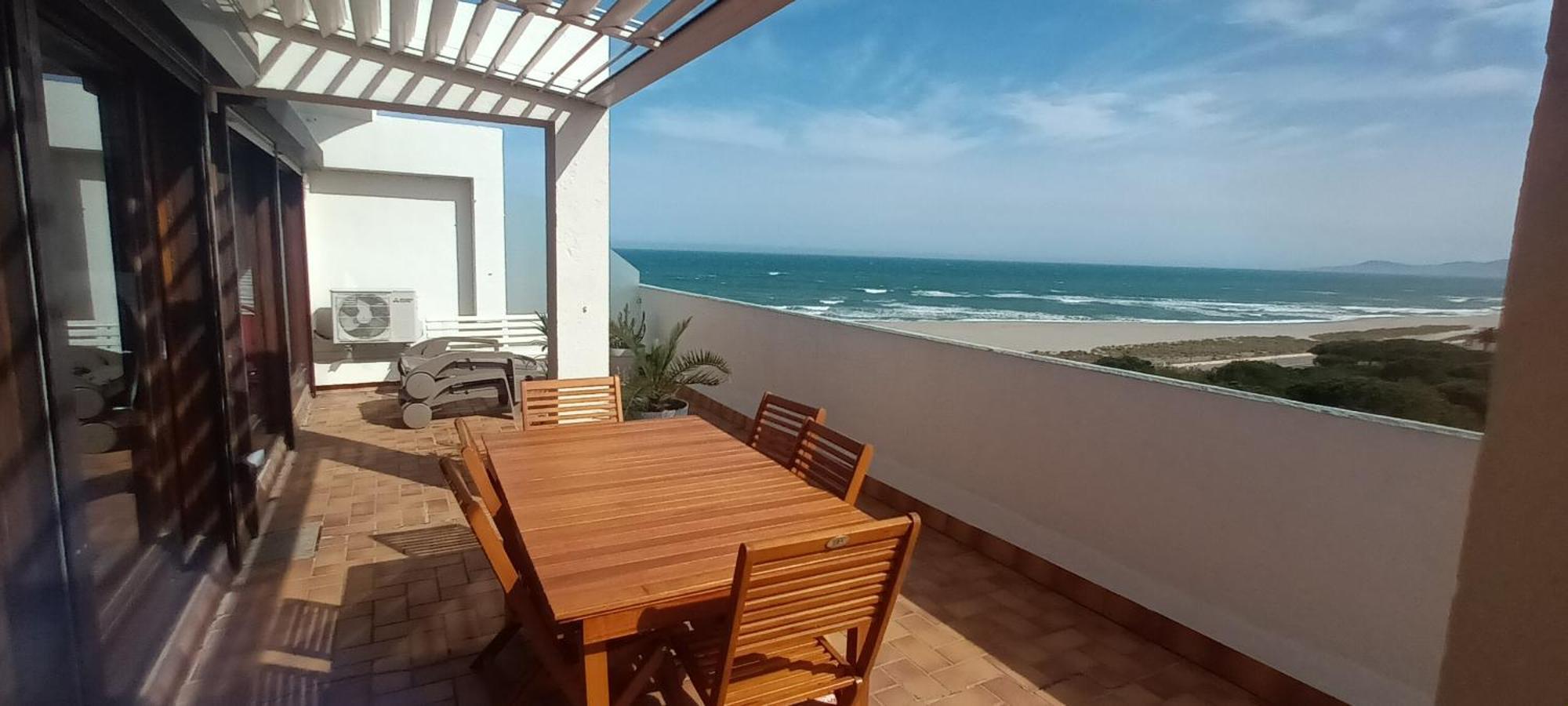 Port Cipriano Sur Les Toits , Vue Panoramique Sur La Mer Saint-Cyprien  Ngoại thất bức ảnh
